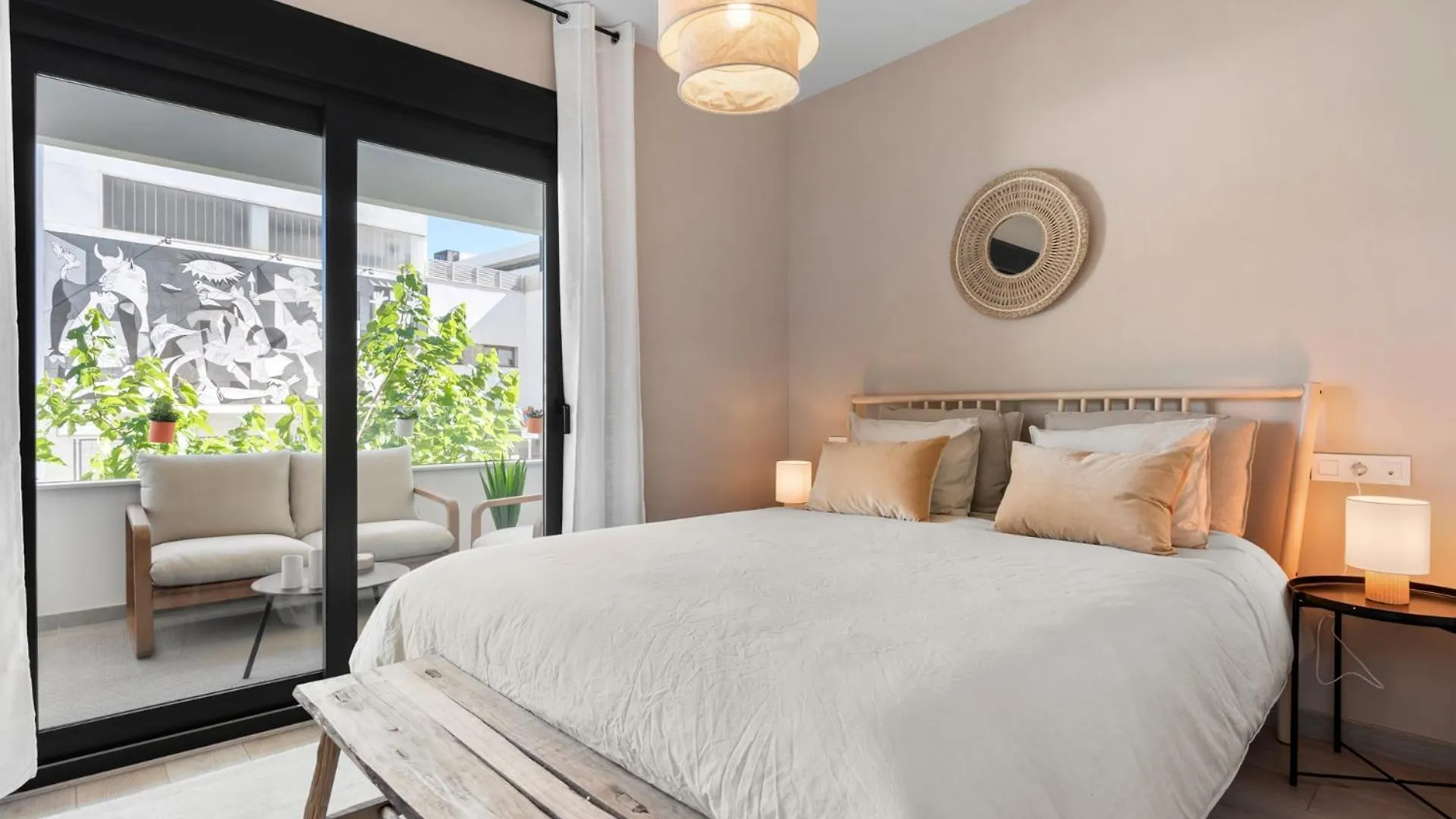 Brand New Chic Apartment - City, Pool & Beach Estepona