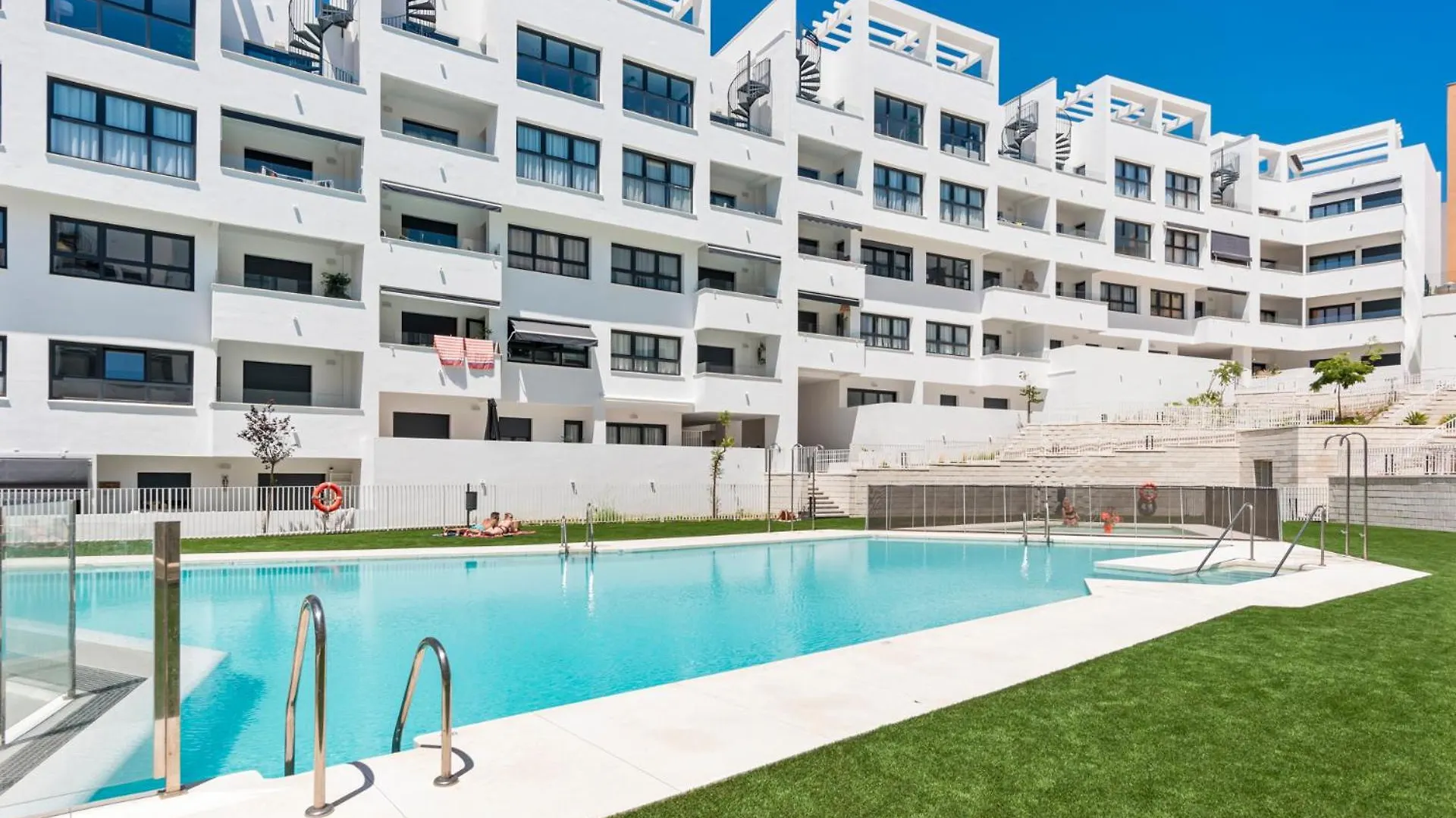 Brand New Chic Apartment - City, Pool & Beach Estepona Spain
